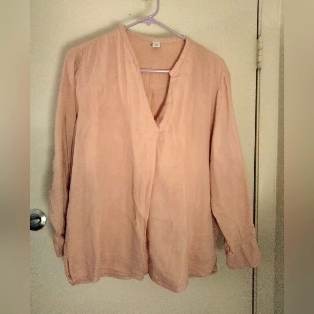EUC Old Navy Long sleeve Rose color size Large